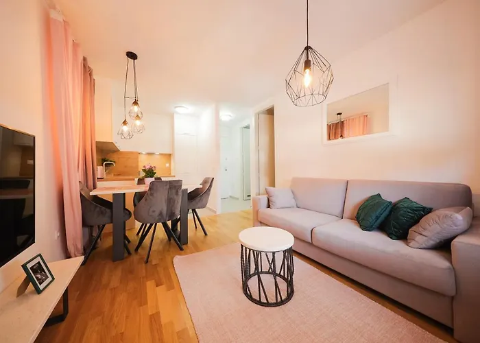 Cherry Apartment