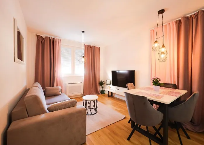 Cherry Apartment