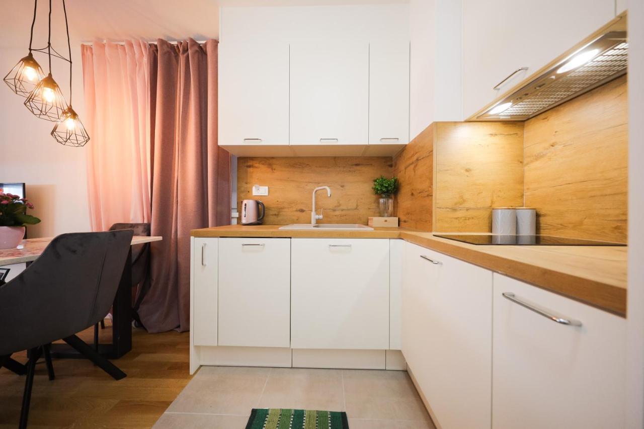 Cherry Apartment